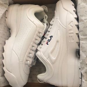 Fila Disruptor II size 10.5 in men’s NIB